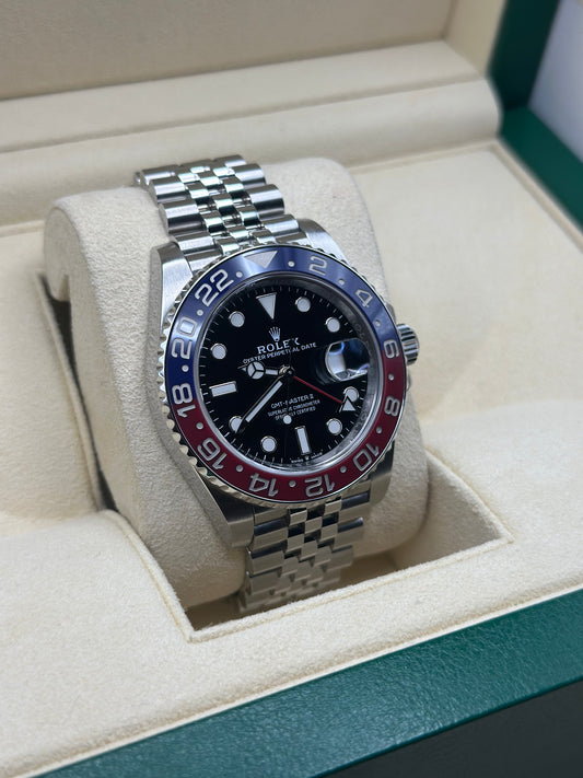 Rolex GMT Master II "Pepsi" 40MM